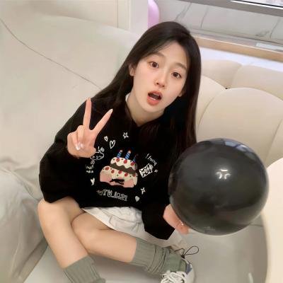 捣乱剧团的婚礼海报