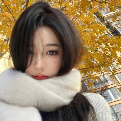 蕾丝炸弹海报