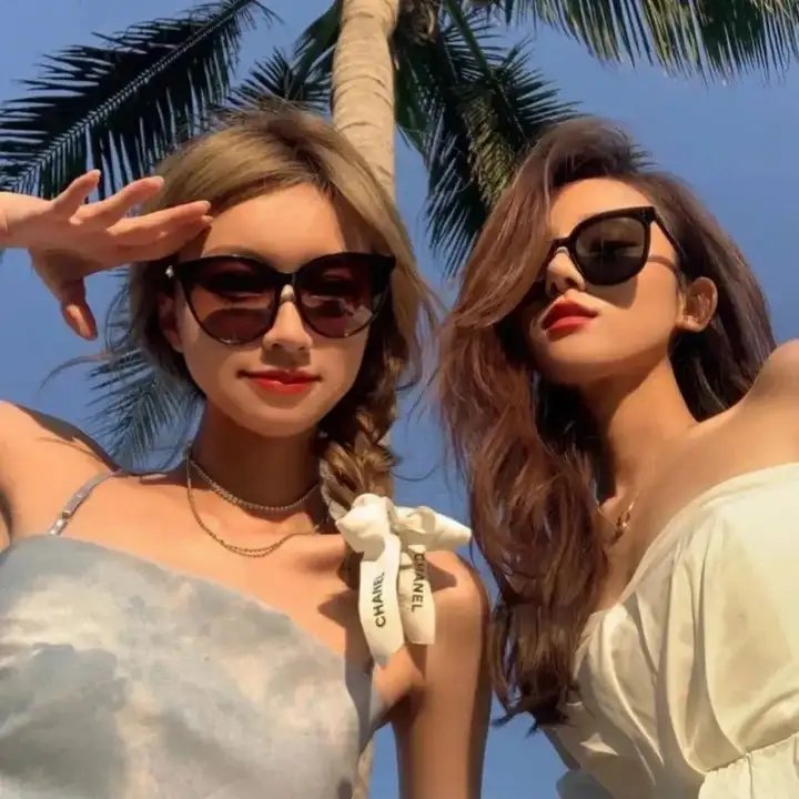 我的老婆是老公海报